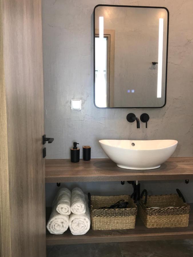 Anastasia Luxury Suites 2 Толон Экстерьер фото