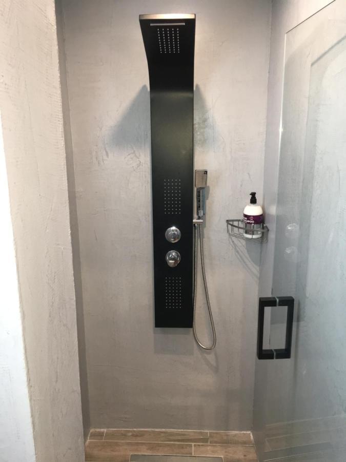 Anastasia Luxury Suites 2 Толон Экстерьер фото