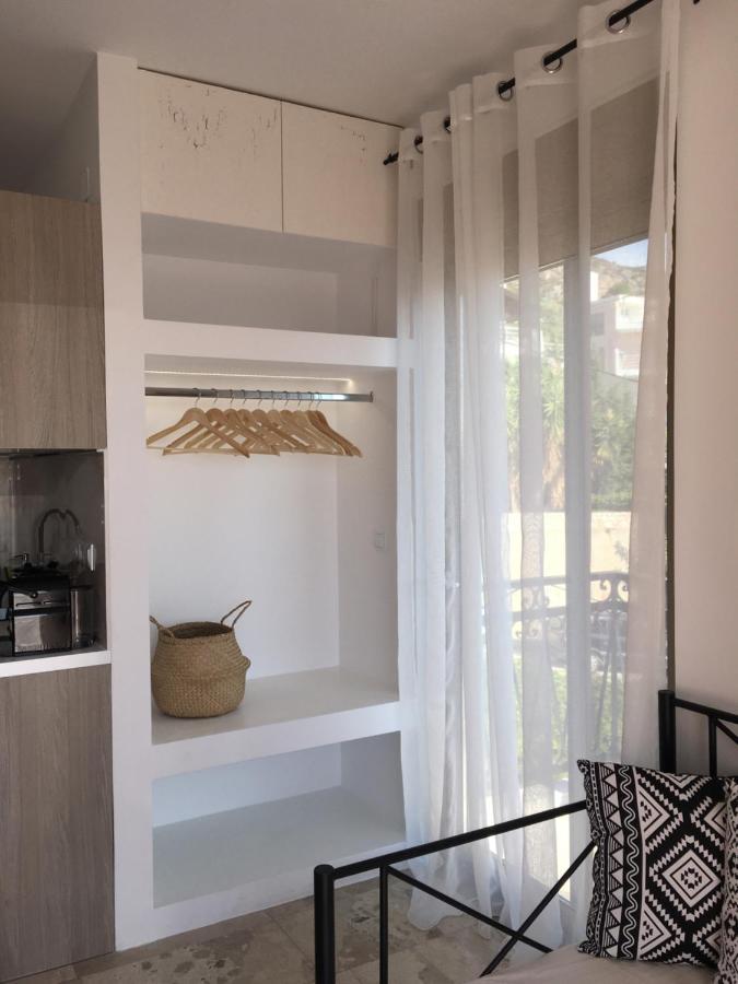 Anastasia Luxury Suites 2 Толон Экстерьер фото