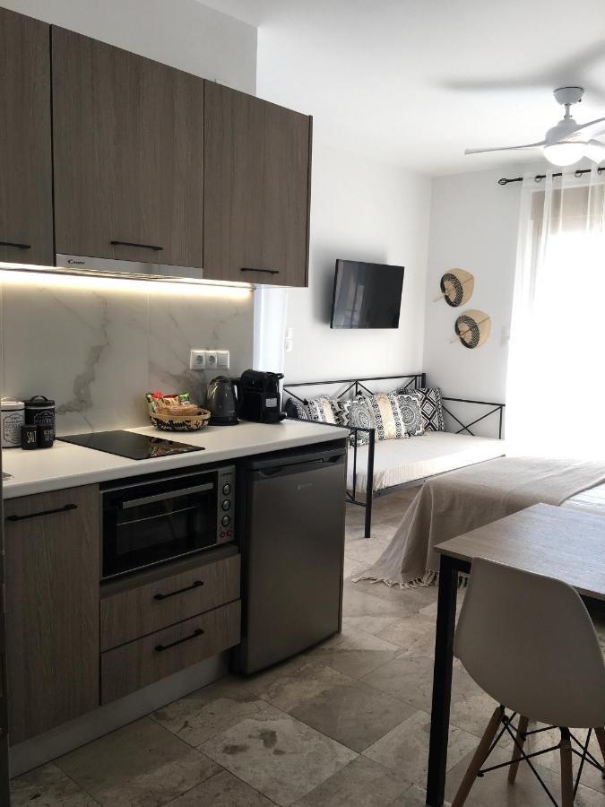 Anastasia Luxury Suites 2 Толон Экстерьер фото