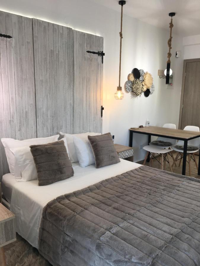 Anastasia Luxury Suites 2 Толон Экстерьер фото